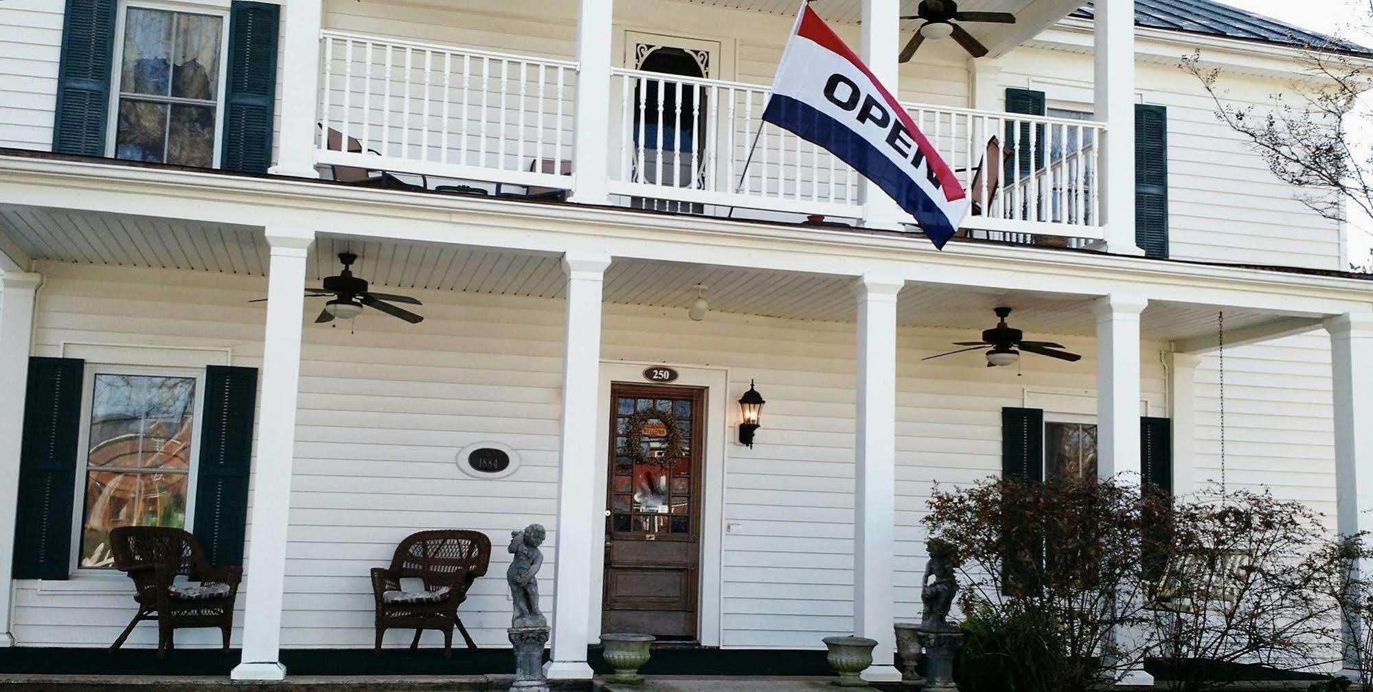 The Babcock House Bed & Breakfast Appomattox